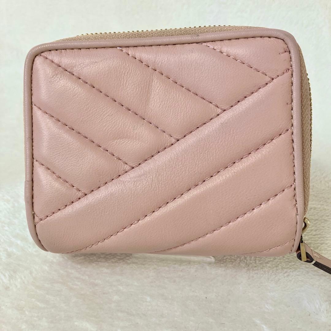 【美品】 TORY BURCH 2つ折り財布 レザー キルティング ピンク