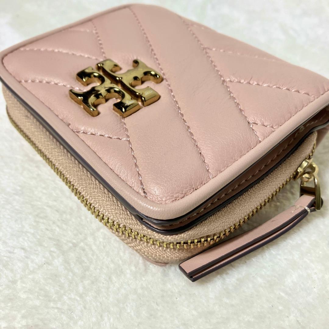 【美品】 TORY BURCH 2つ折り財布 レザー キルティング ピンク