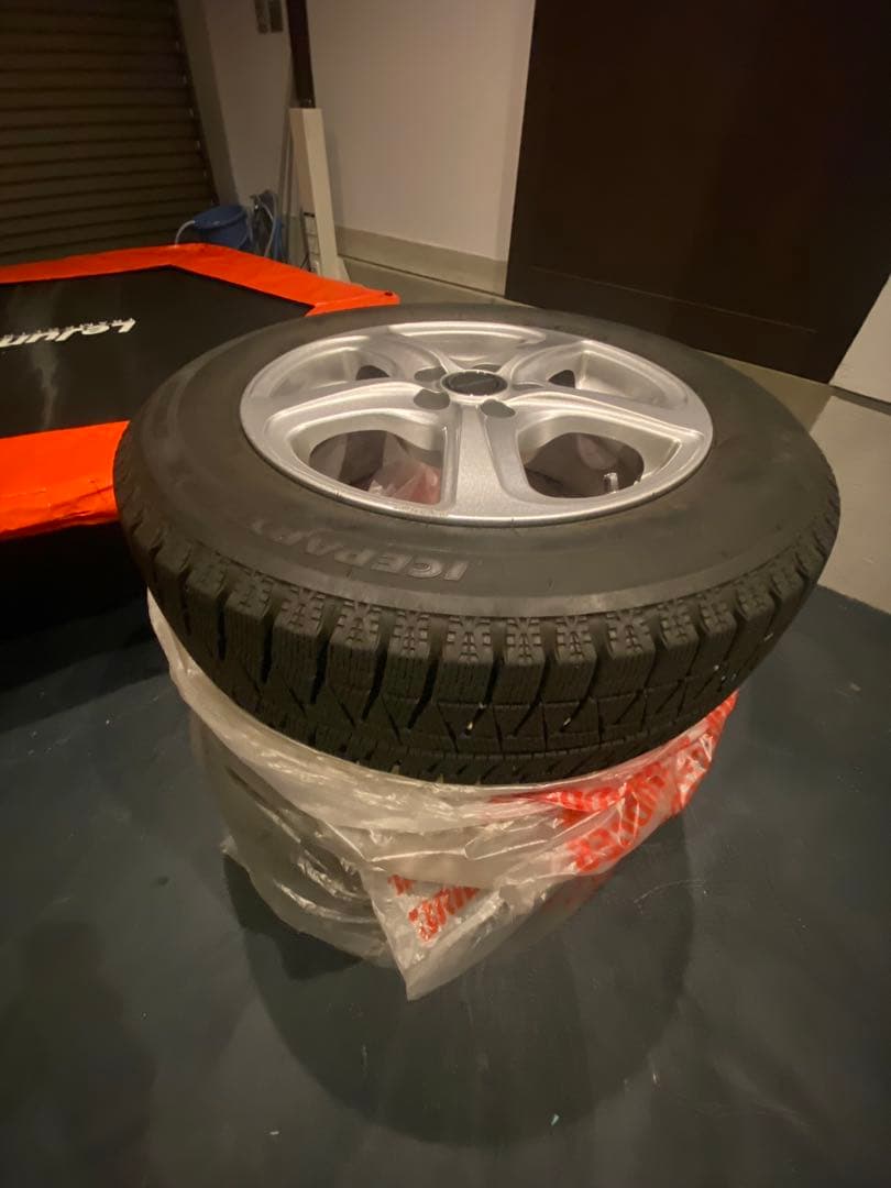 専用balminum 185/65R15 ホイール付タイヤスタッドレス4本セット