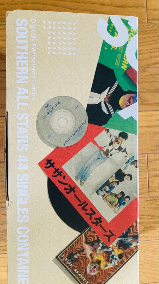 邦楽 SOUTHERN ALL STARS 44 SINGLES CONTAINER