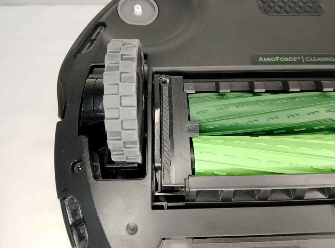 iRobot Roomba ルンバ j7+　ロボット掃除機