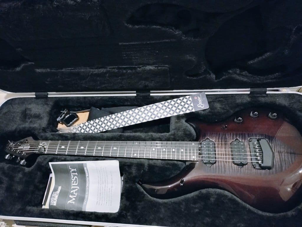 激杢目、激鳴Music Man Majesty6 BLACK KNIGHT