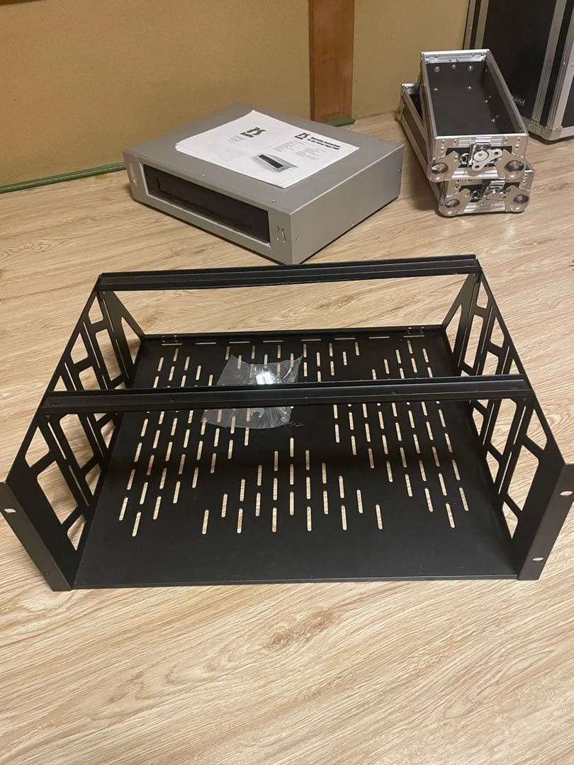 配信機器・PA機器・レコーディング機器 MIDDLE ATLANTIC RC4 4U
