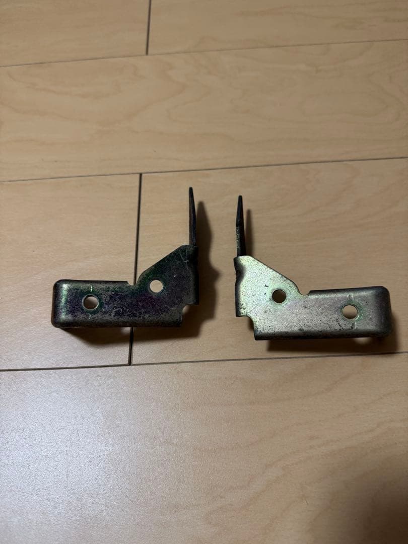 ゼファー400 シート金具