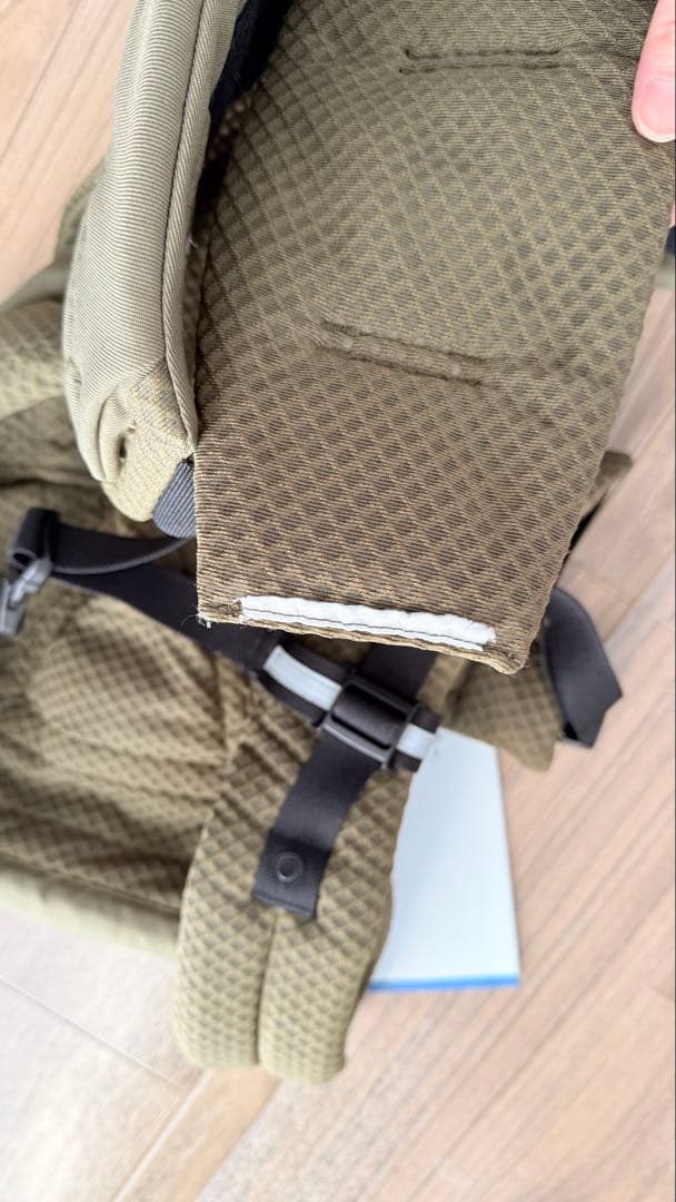 エルゴ　オムニブリーズ　オリーブグリーン