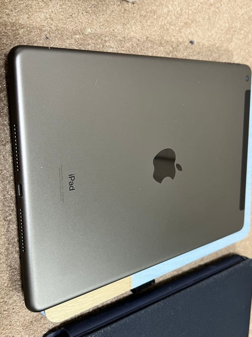 美品❗️おまけ多数‼️iPad第9世代　SIMフリー‼️64GB