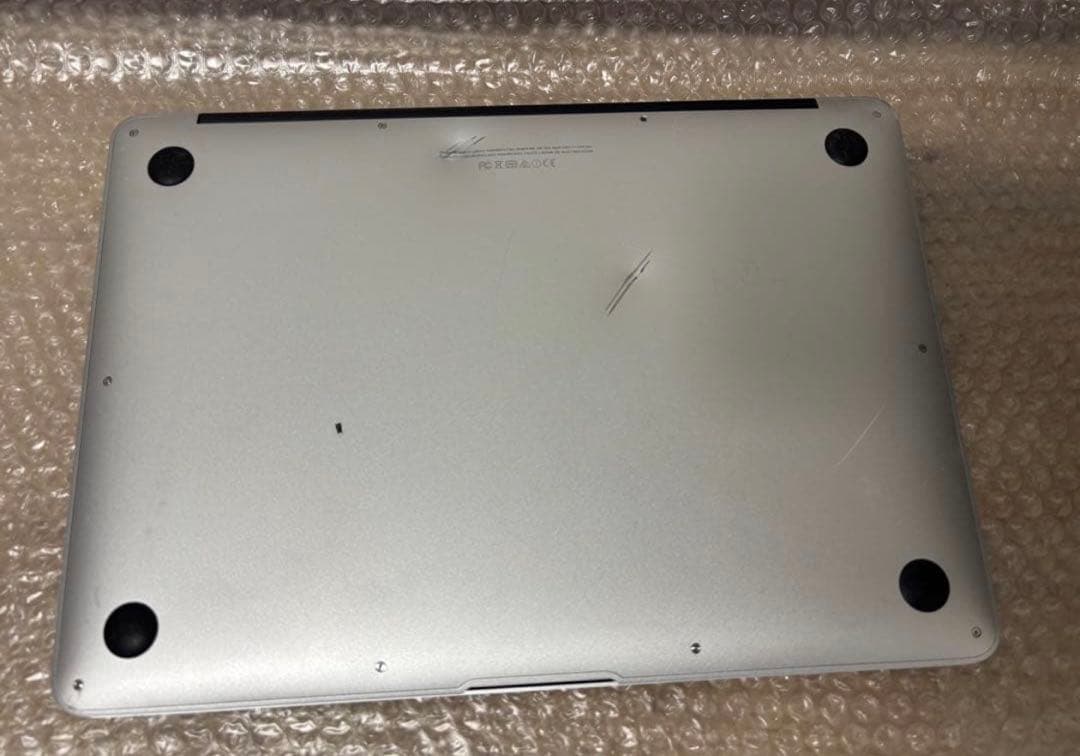 MacBook Air 13インチ　A1466 128GB 4GB 2015