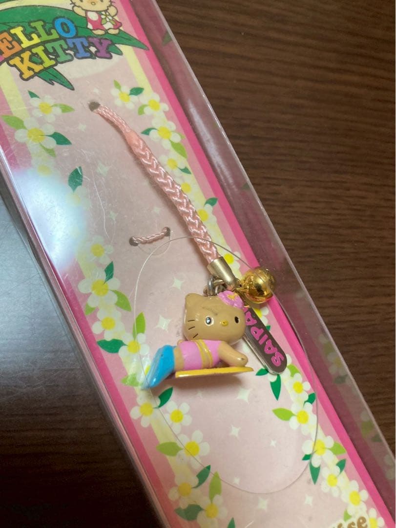 希少 激レア 新品 ご当地 ハローキティ ハワイ サイパン 日焼け ストラップ
