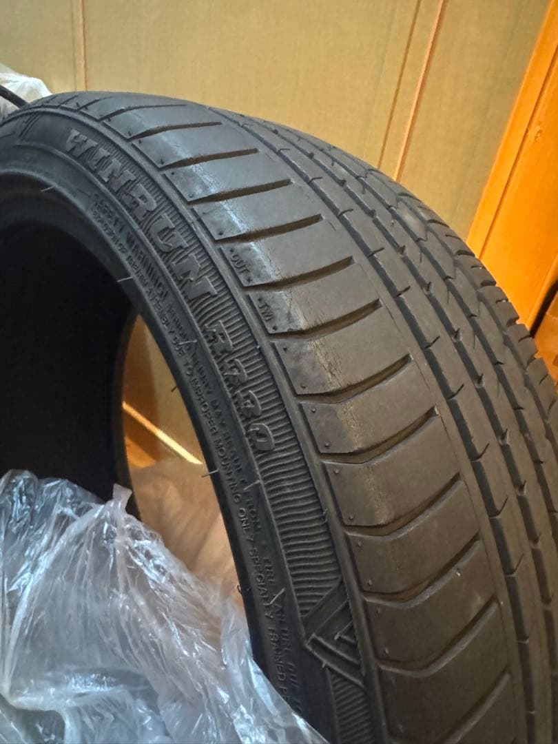 WINRUN R330 195/45ZR17 22年製造　4本セット