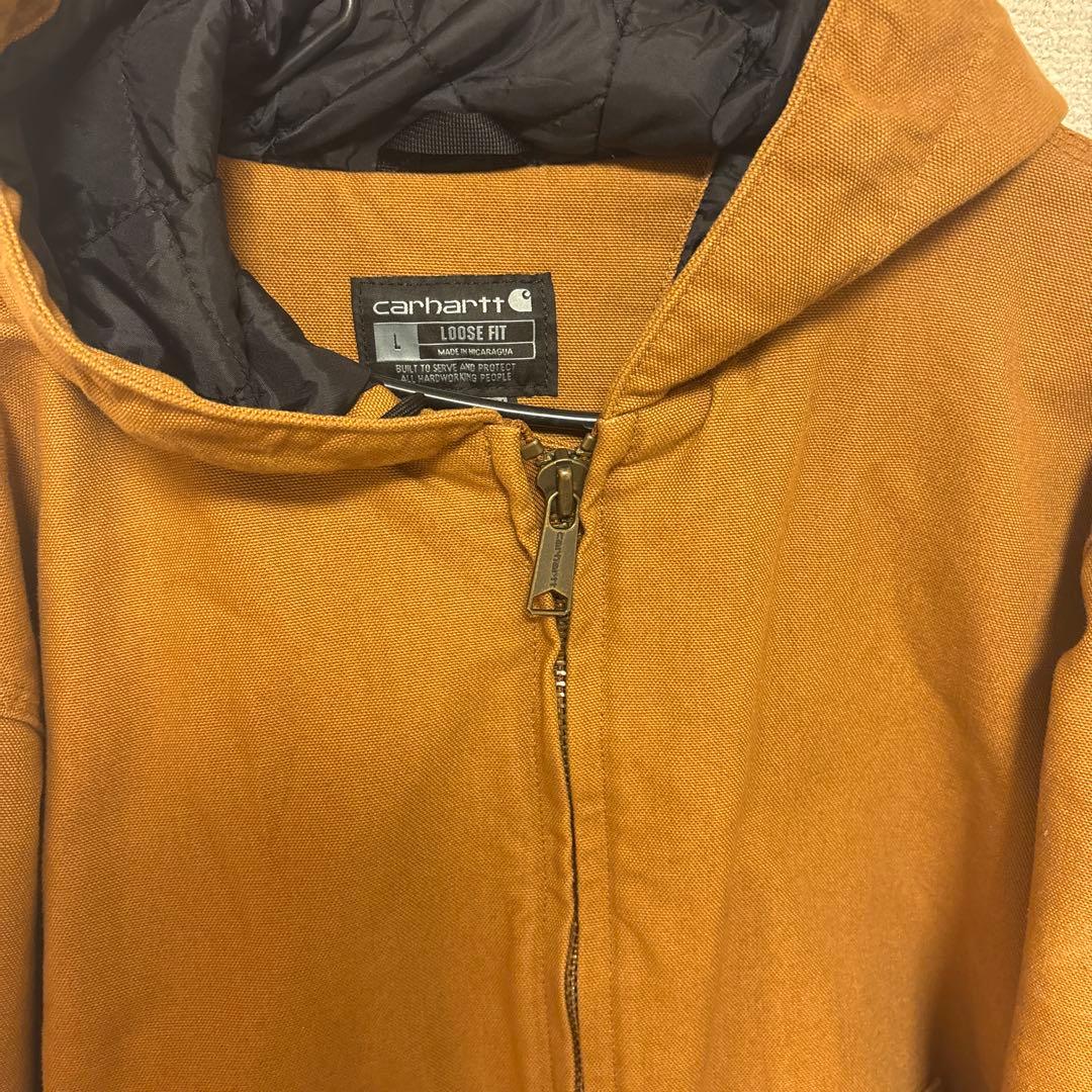 Carhartt フード付きブラウンジャケット