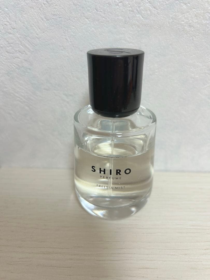 SHIRO フリージアミスト　オードパルファン