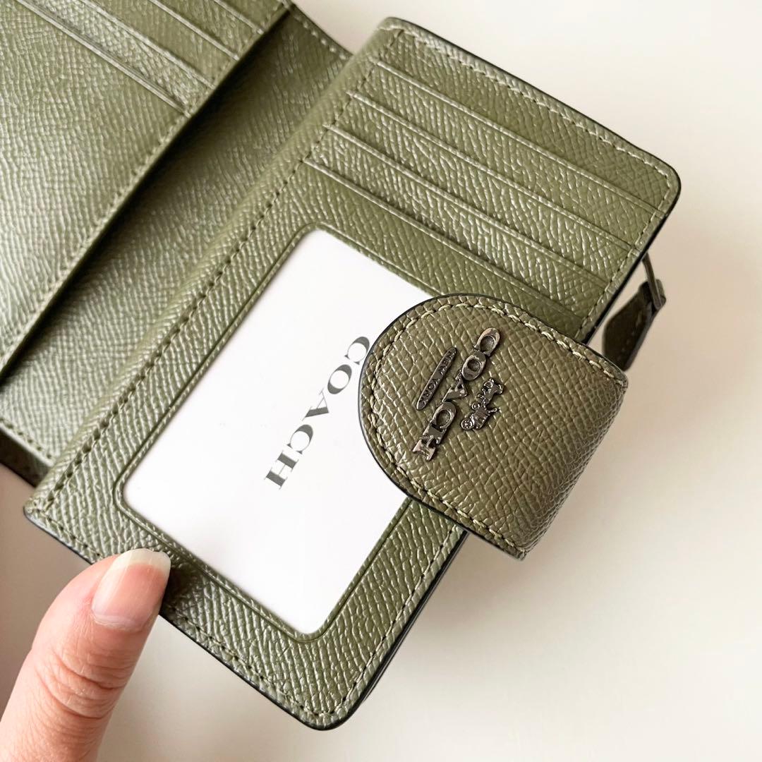 【極美品】COACH 二つ折り財布 ミディアム コーナー ジップ ウォレット