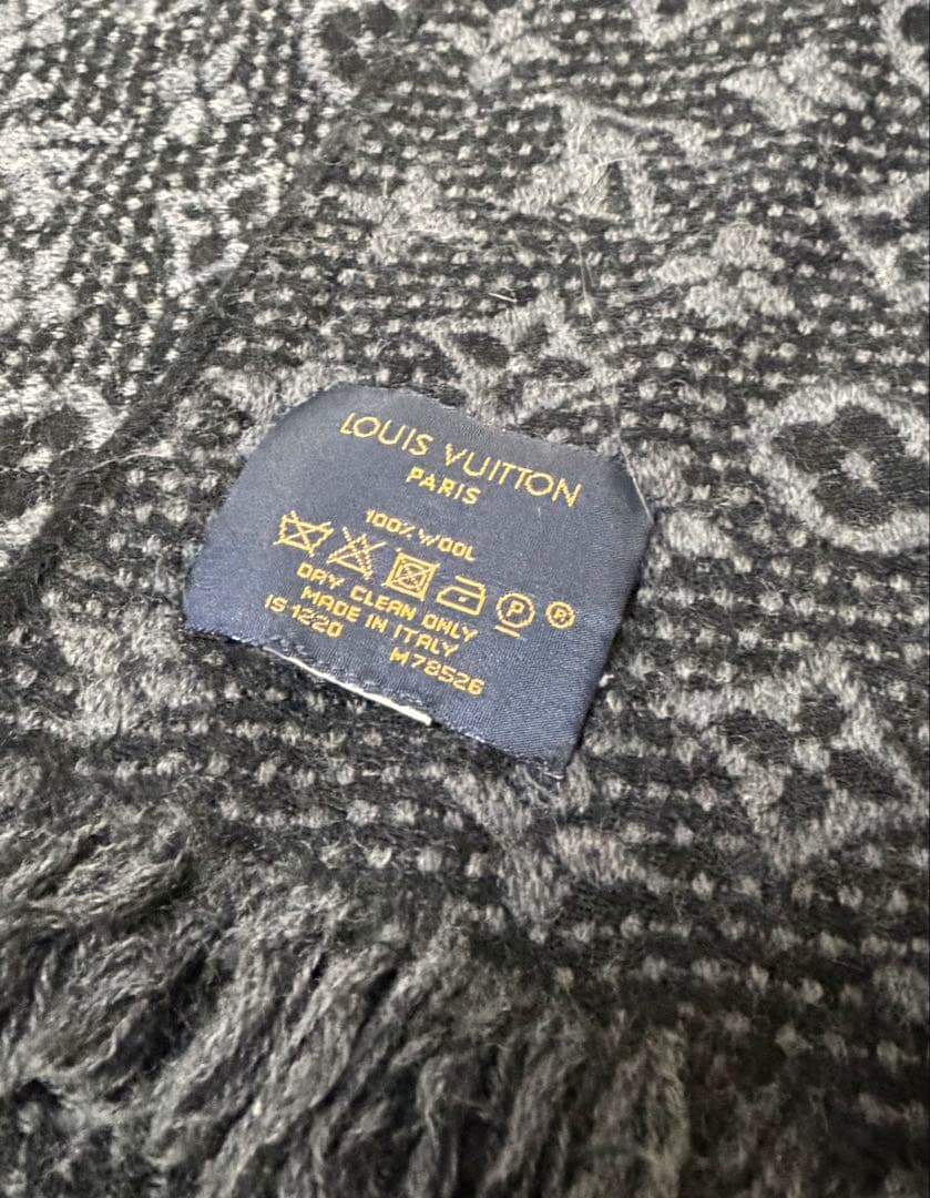 中*圭様 ルイヴィトン　Louis Vuitton マフラー　モノグラム　M78