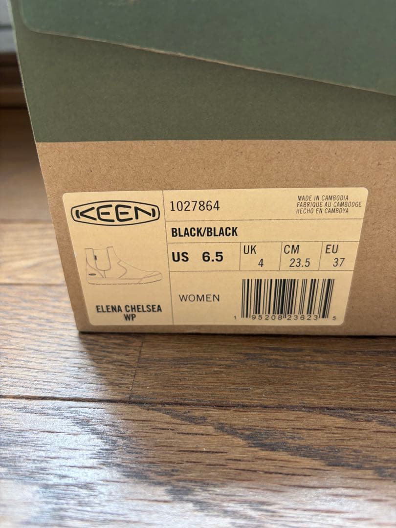 キャンディ❣️新品未使用　KEEN ブラック サイドゴアブーツ　エレナ