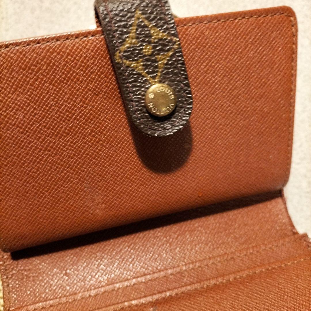 Louis Vuitton 二つ折り財布 ブラウン。お下げしました。