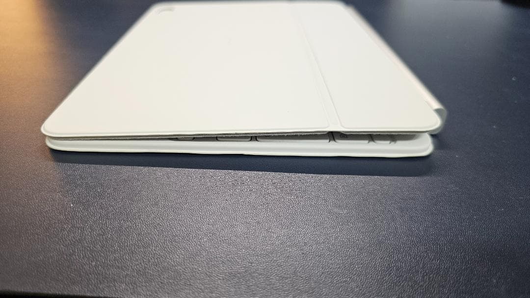 【美品】Apple iPad Air M3 + Magic Keyboard