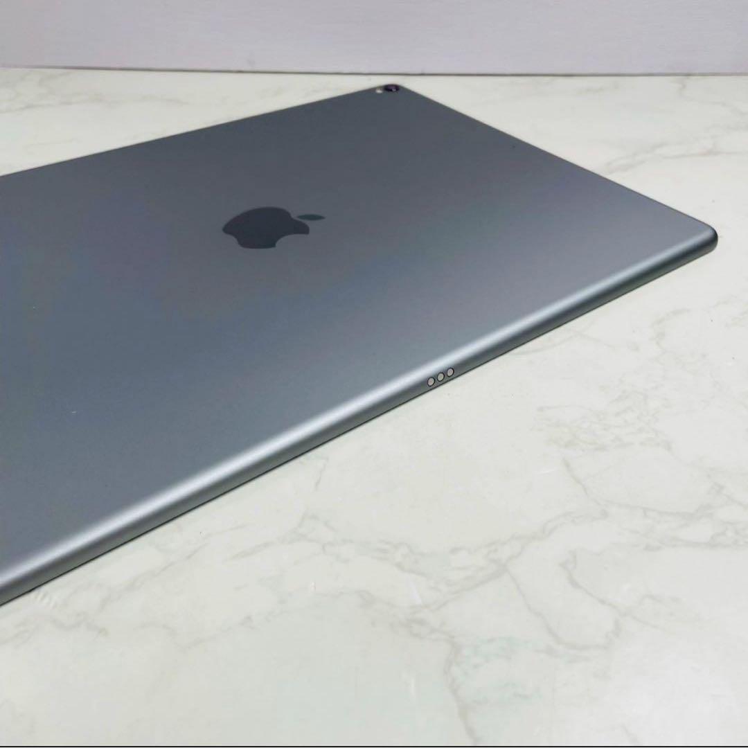 iPad Pro 12.9インチ 第2世代 256GB MP6G2J/A
