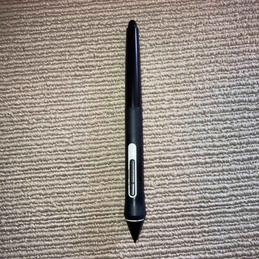 Wacom Intuos Pro M 板タブ　ワコム