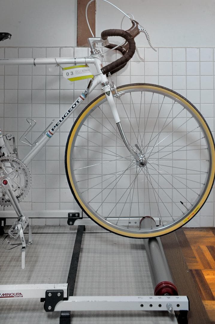 ★室内用・自転車走行型トレーニングローラー台　伸縮可　♪