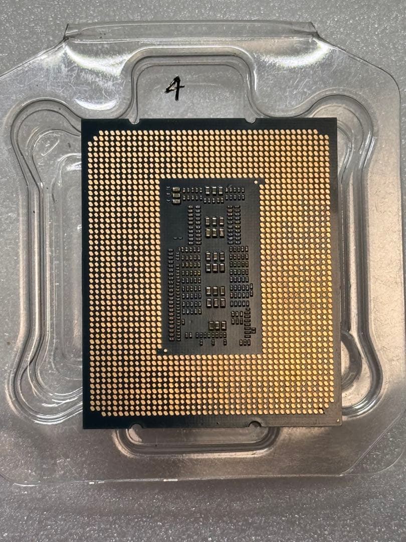 Intel Core i7-13700K 動作未確認