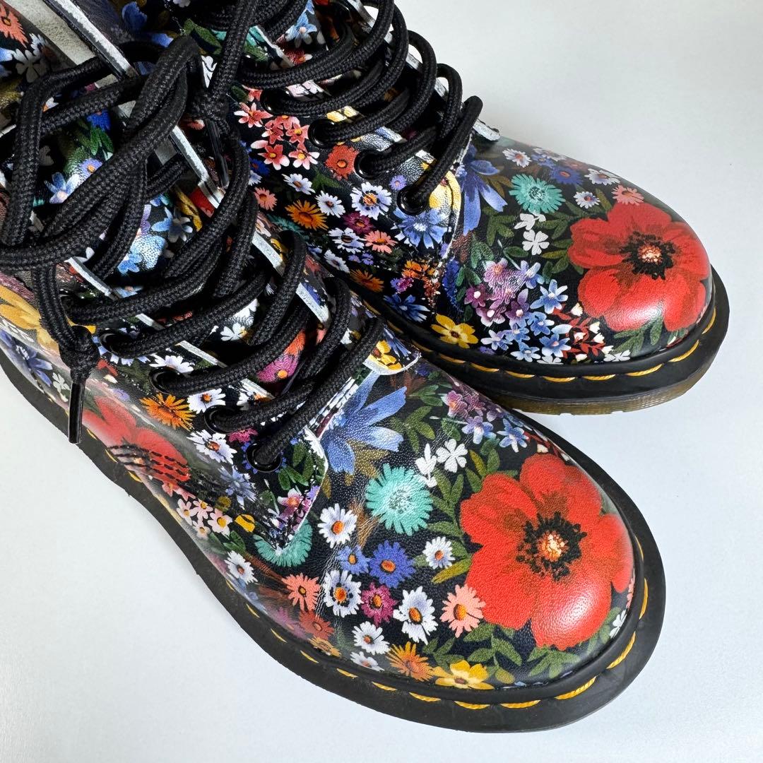 【KIKIさん専用】Dr. Martens 花柄ブーツ ８ホール パスカルUK4
