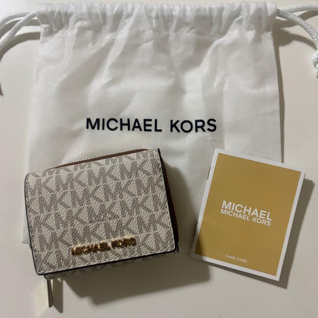 新品　MICHAEL KORS モノグラム三つ折り財布