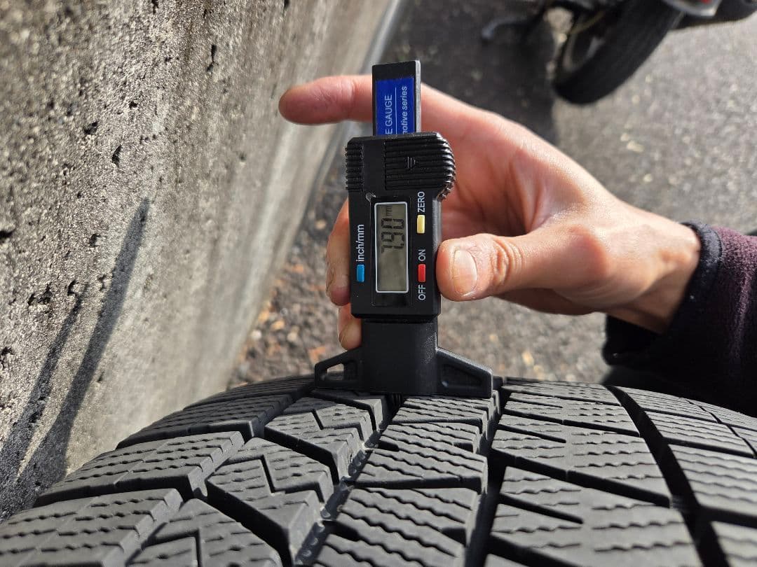 【qp】ダンロップ ウィンターマックス WM03 225/50R17