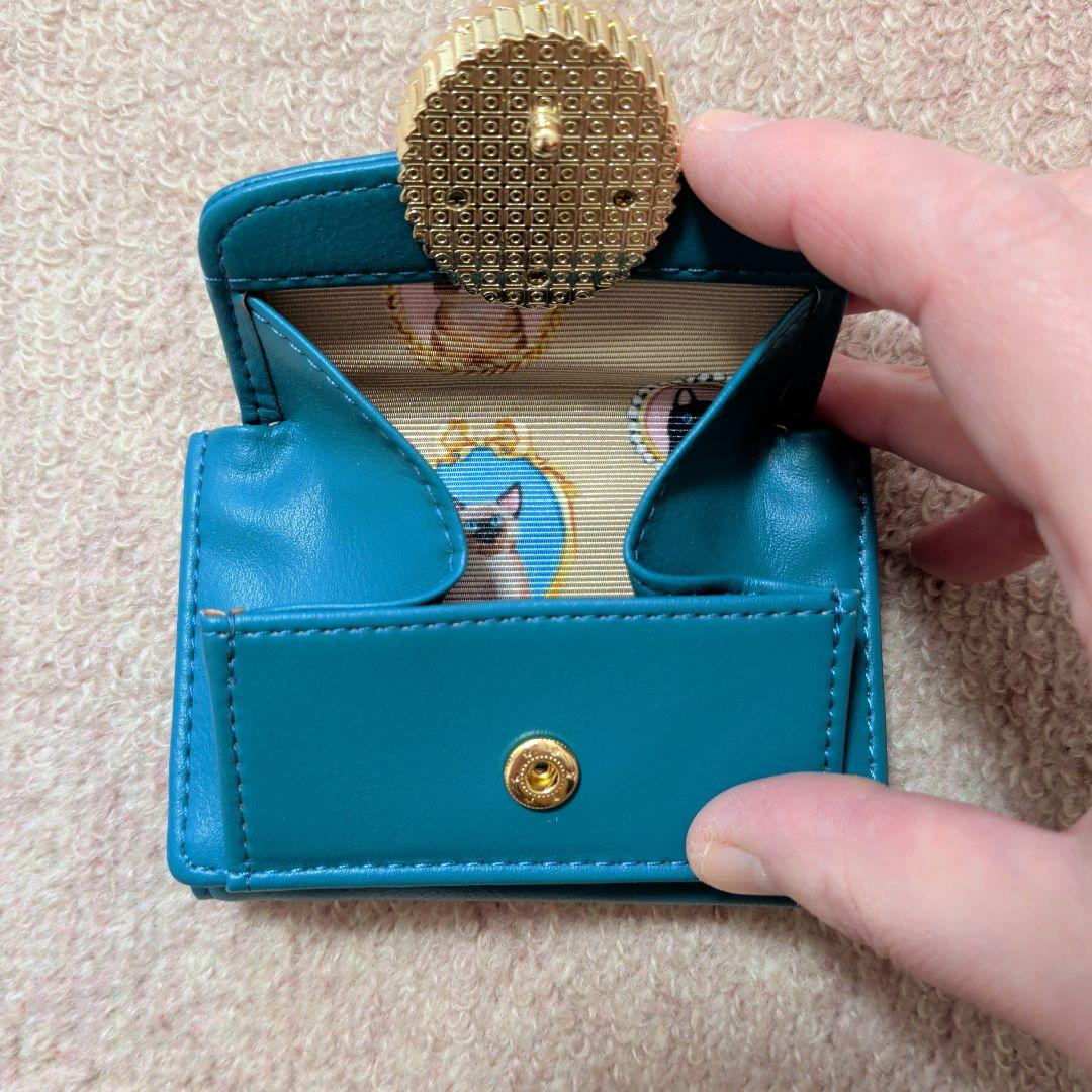 新品・未使用品　PAUL & JOE　三つ折りミニ財布　CAT BROOCH　緑