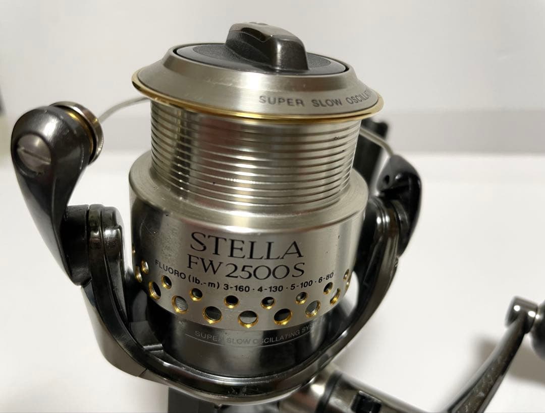 01 STELLA FW2500S-DH スピニングリール