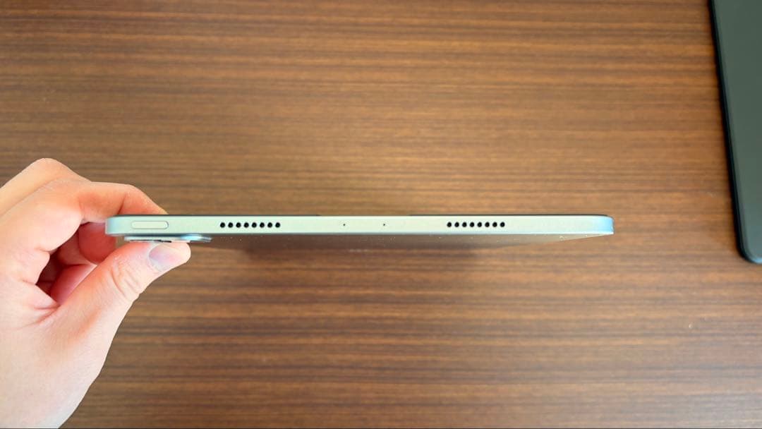 iPad Pro 11インチ 第4世代　キーボードケース&カバー