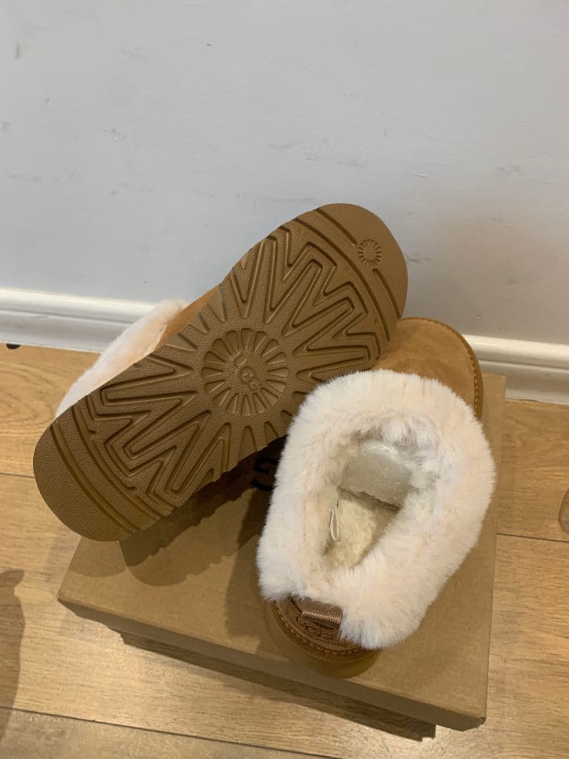 UGG アグ　ムートンブーツ　タゼル　厚底　美品♡