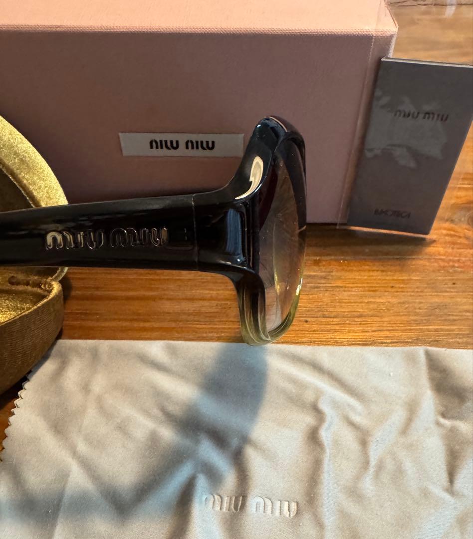 miu miu＊サングラスケース箱付き