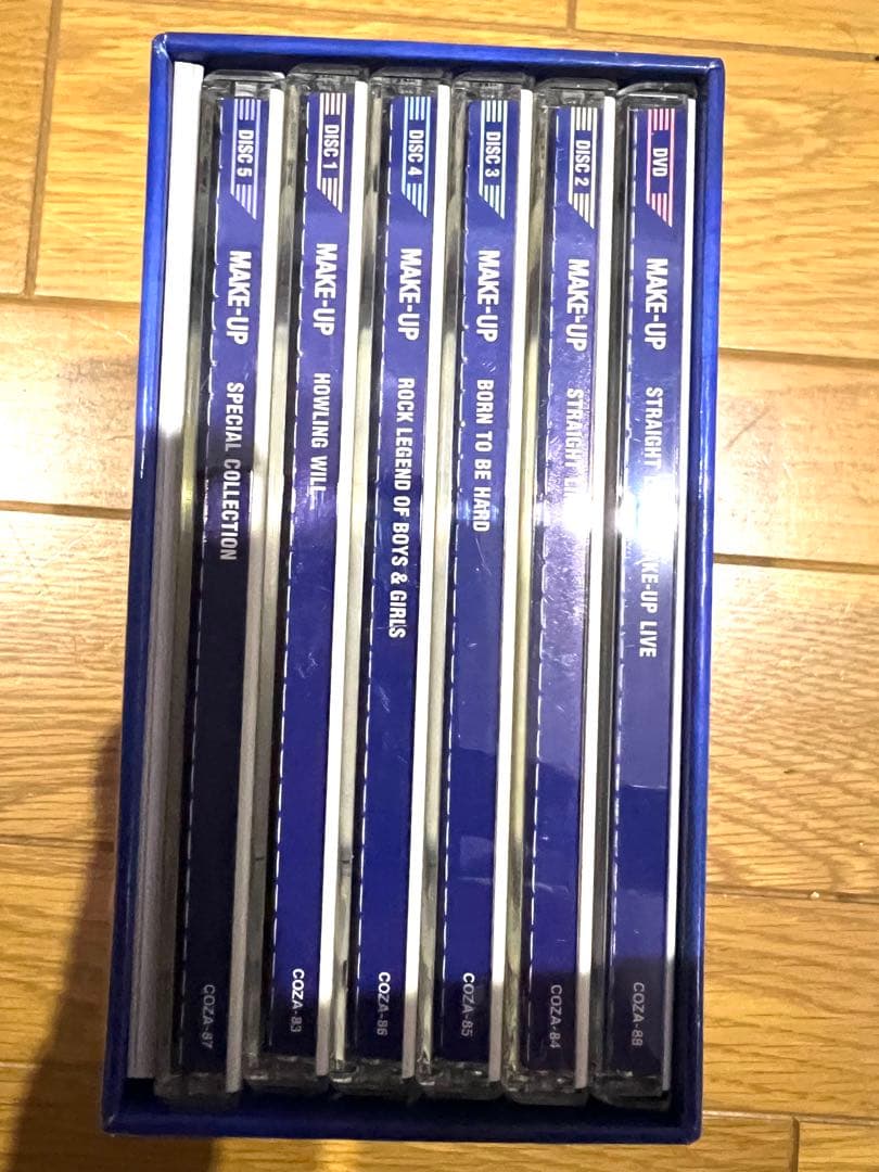 2,000セット完全限定生産 MAKE-UP MEMORIES OF BLUE