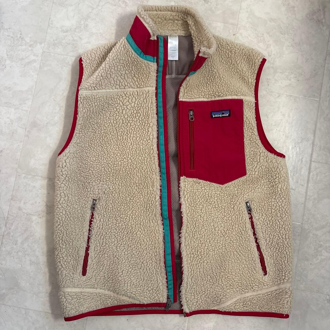 Patagonia パタゴニア レトロX フリースベスト M クリーム/赤
