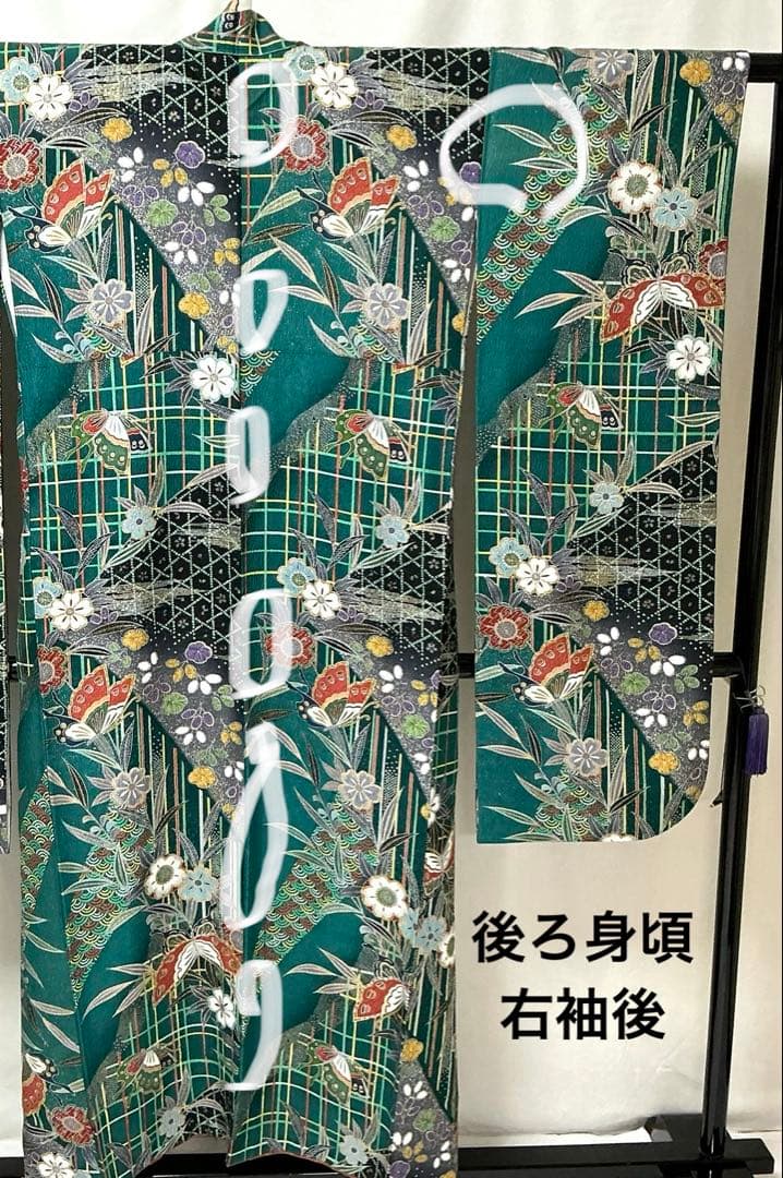 b762 正絹　振袖　蝶　銀彩　着物