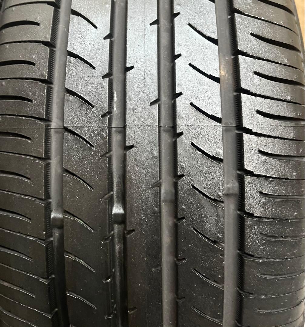 うっすらイボ　9.9分山　トーヨー　ナノエナジー　215/45R18 24年製