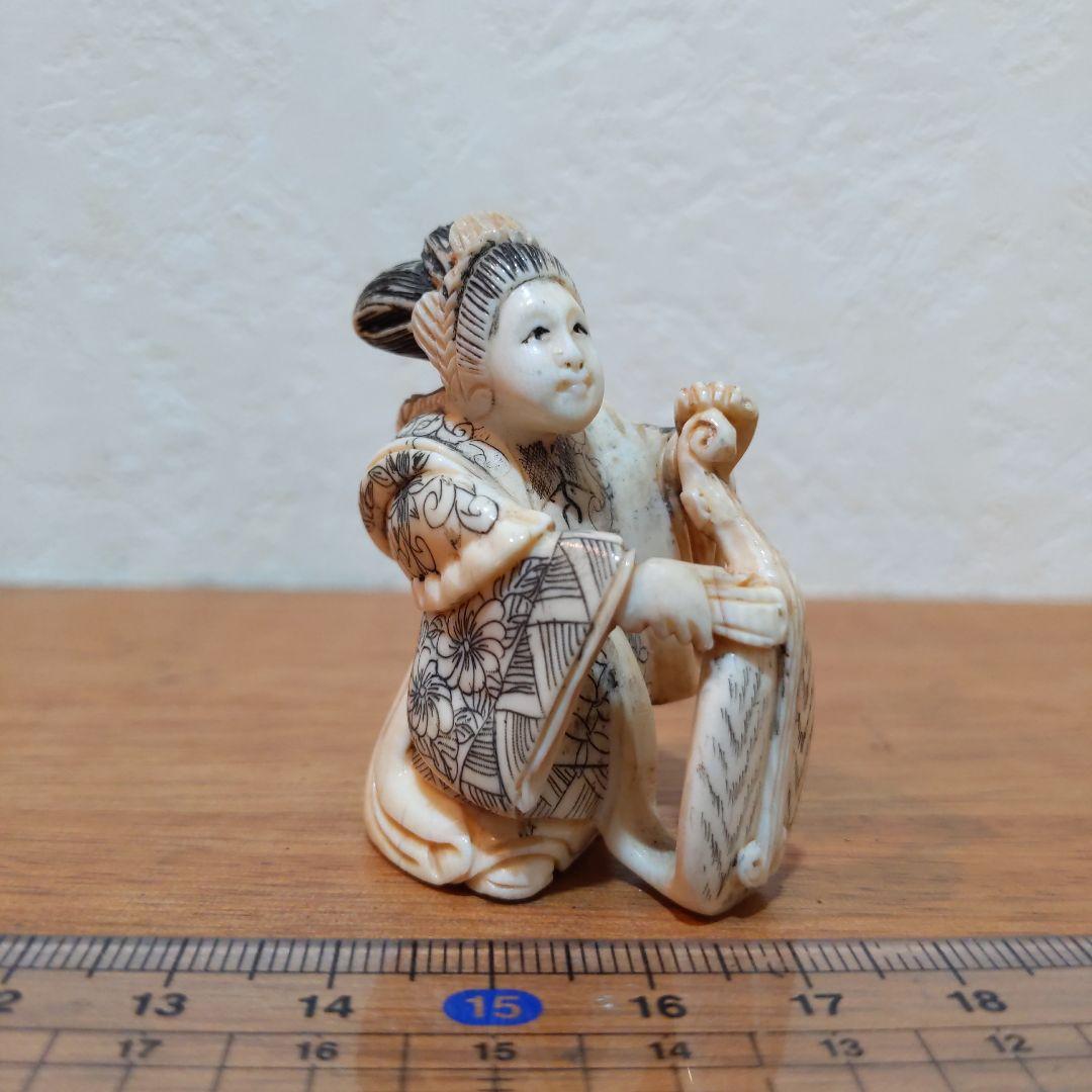 時代提げ物 七福神根付 天然素材【弁才天】高さ約5.0cm 重さ約35ｇ 弁財天
