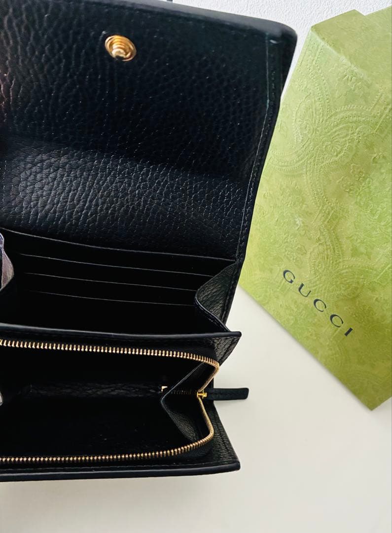 GUCCI 二つ折り財布 ブラック/ベージュ