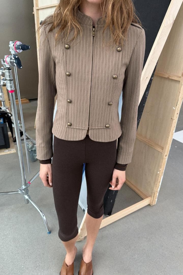 完売品 ZARA ストライプ柄フィットブレザー S ナポレオン