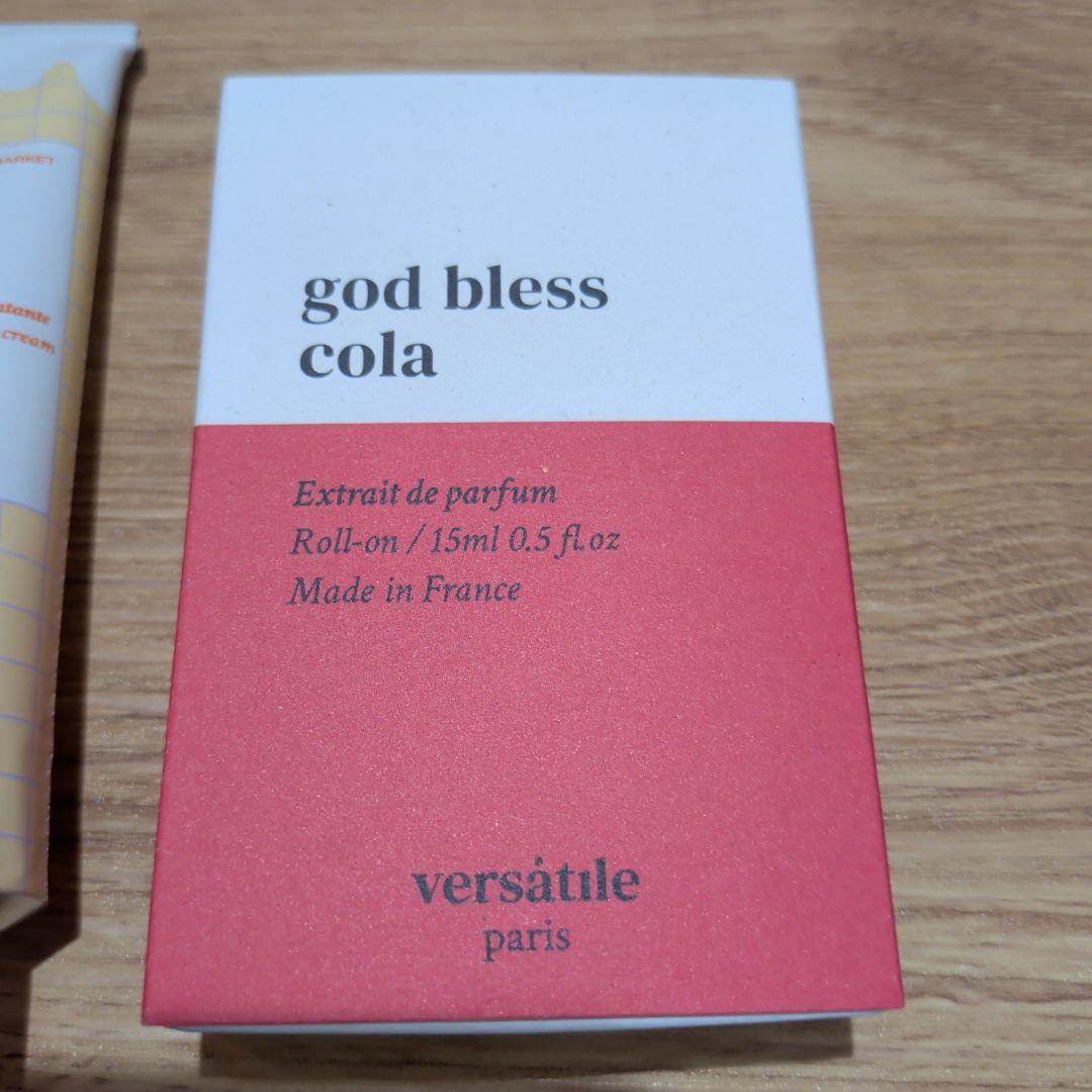 versatile paris God Bless Cola ゴッドブレスコーラ