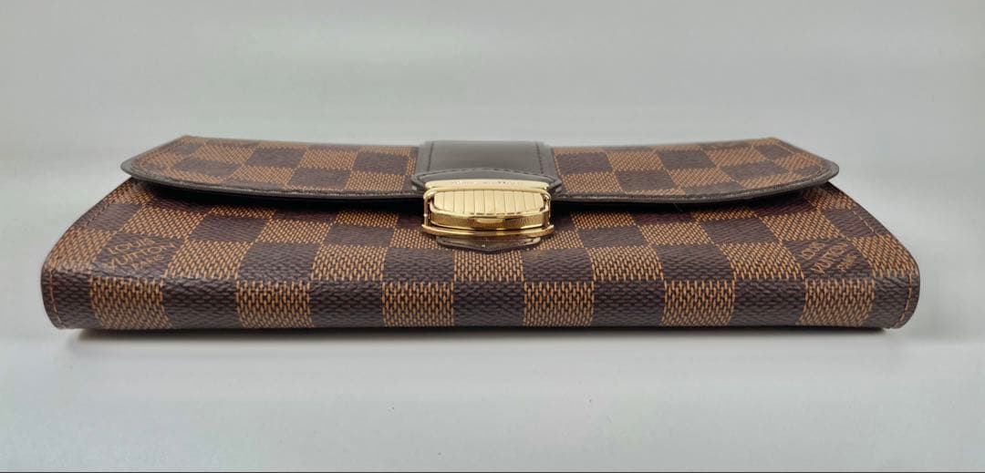 LOUIS VUITTON(ルイヴィトン) ポルトフォイユシスティナ