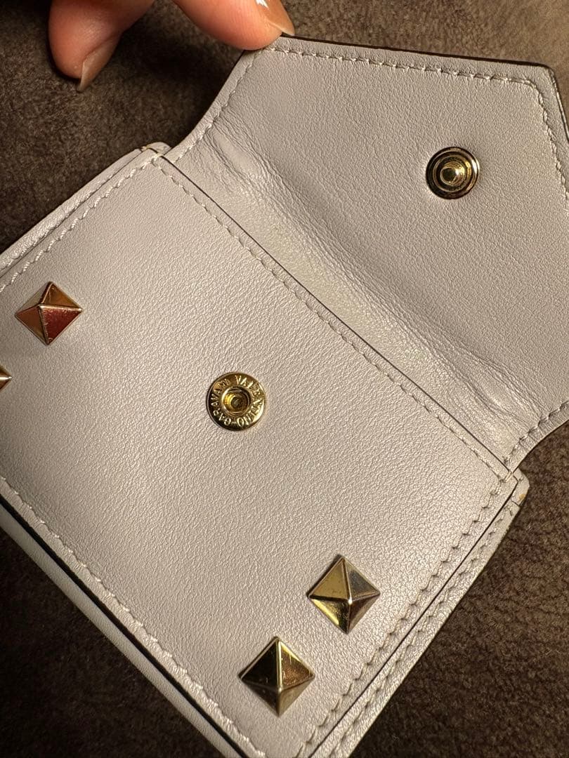 バレンチノValentino ロックスタッズ ミニウォレット