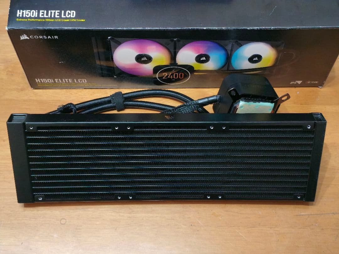 美品！Corsair H150i ELITE LCD 360mm 簡易水冷