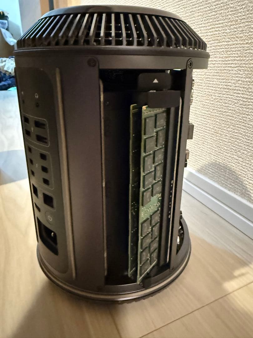 Macデスクトップ Mac Pro 2013 RAM64GB Xeon E5 SSD256GB