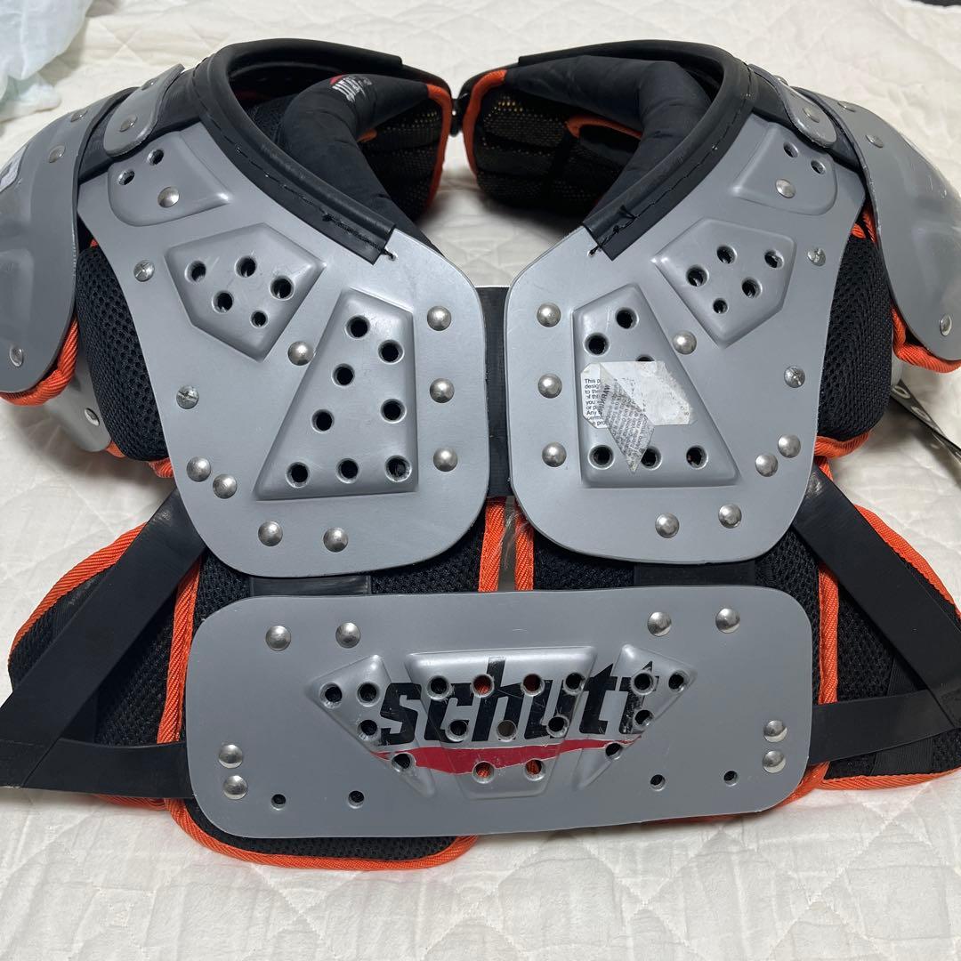 Schutt SV HD ショルダーパッド 中型