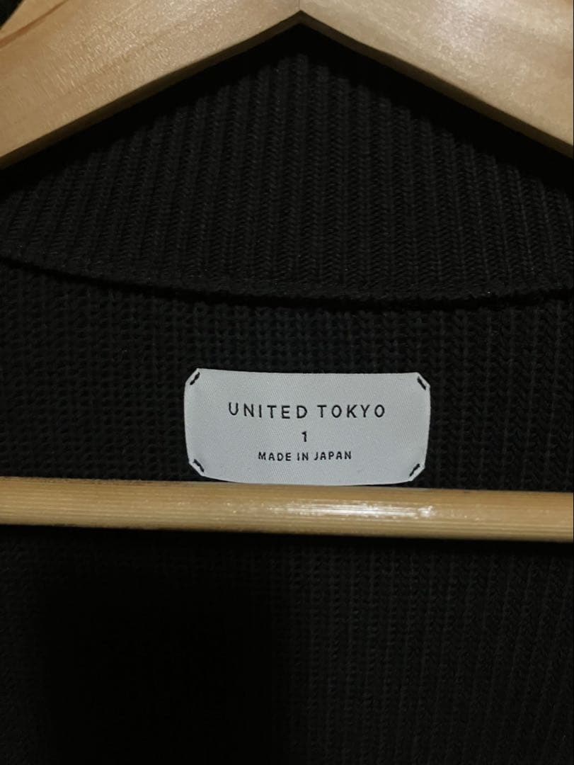 UNITED TOKYO ブラックジップアップベスト