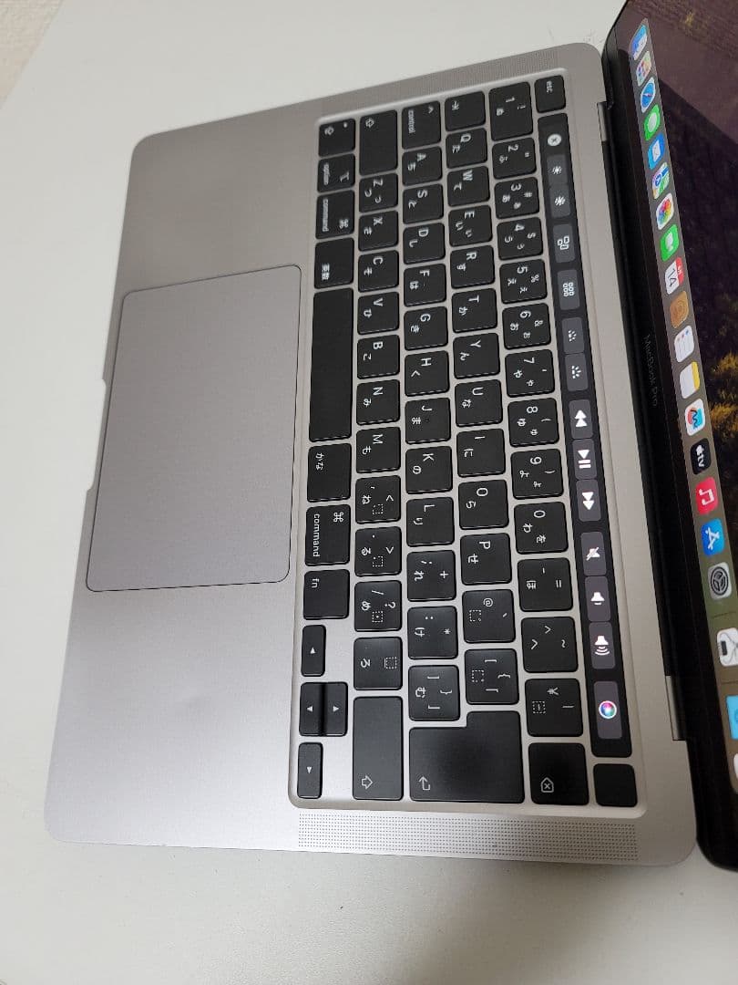 上位モデル　MacBook Pro 2020 13インチ 16GB/512GB