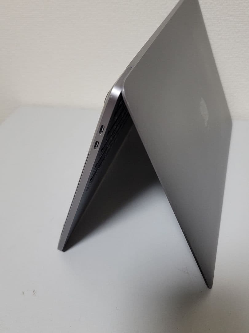 上位モデル　MacBook Pro 2020 13インチ 16GB/512GB
