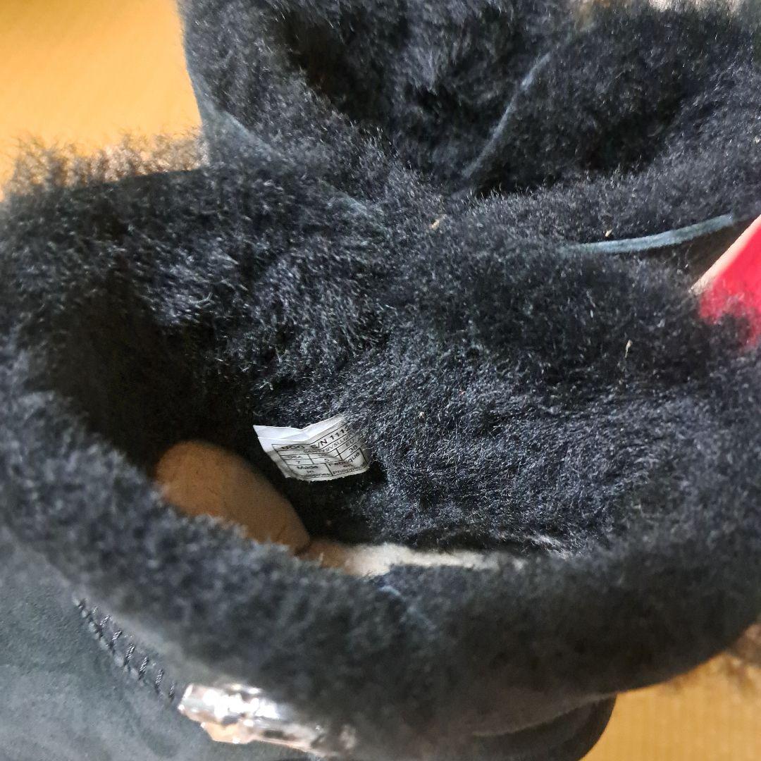 UGG ブラック ビジュー付き ムートンブーツ