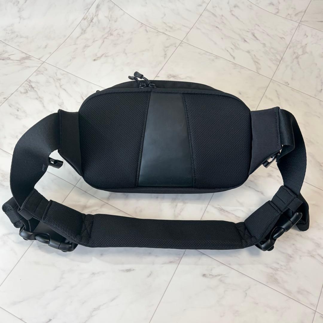 美品✨ POMULU ポムル ヒップシート ショルダーバッグ 2way ブラック